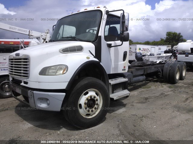 1FVHCYCS15HU95215 - 2005 FREIGHTLINER M2 106 MEDIUM DUTY Unknown photo 2