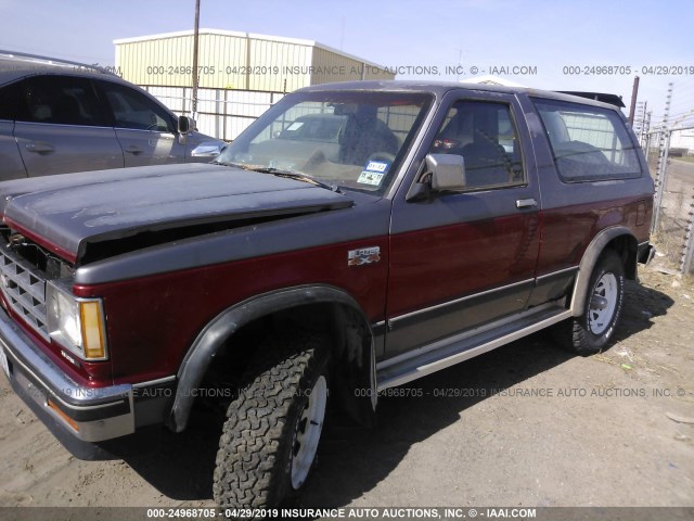 1G8CT18B1F8237505 - 1985 CHEVROLET BLAZER S10 RED photo 2