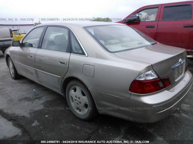 4T1BF28B63U269315 - 2003 TOYOTA AVALON XL/XLS GOLD photo 3