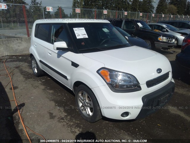 KNDJT2A24A7140858 - 2010 KIA SOUL +/!/SPORT WHITE photo 1