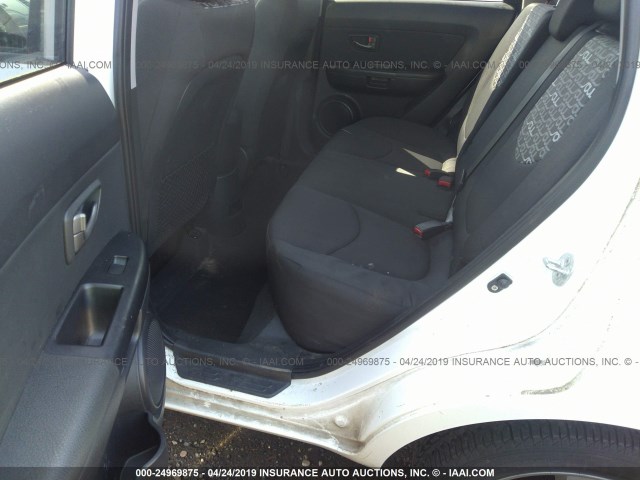 KNDJT2A24A7140858 - 2010 KIA SOUL +/!/SPORT WHITE photo 8