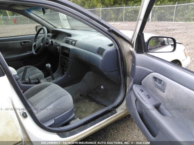 4T1BG22KXXU462272 - 1999 TOYOTA CAMRY CE/LE/XLE WHITE photo 5