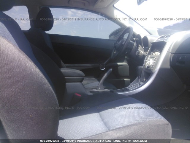 JTKDE177660129129 - 2006 TOYOTA SCION TC WHITE photo 5