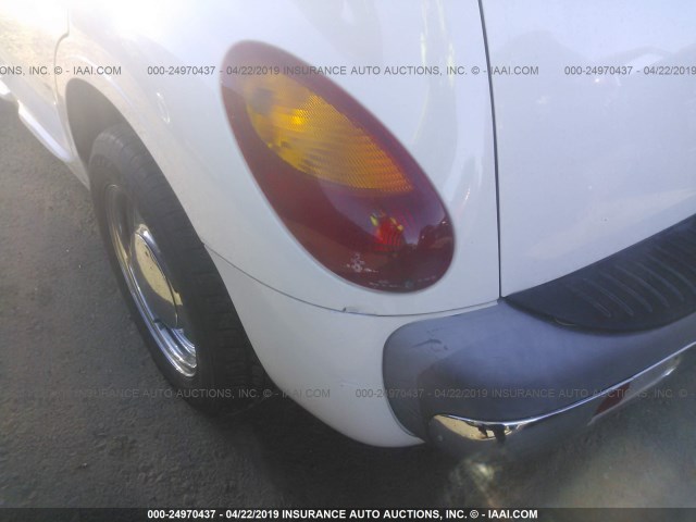 3C4FY48B13T556809 - 2003 CHRYSLER PT CRUISER CLASSIC WHITE photo 6