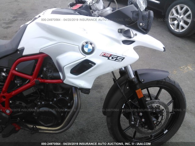 WB10B1603HZ317928 - 2017 BMW F700 GS WHITE photo 5