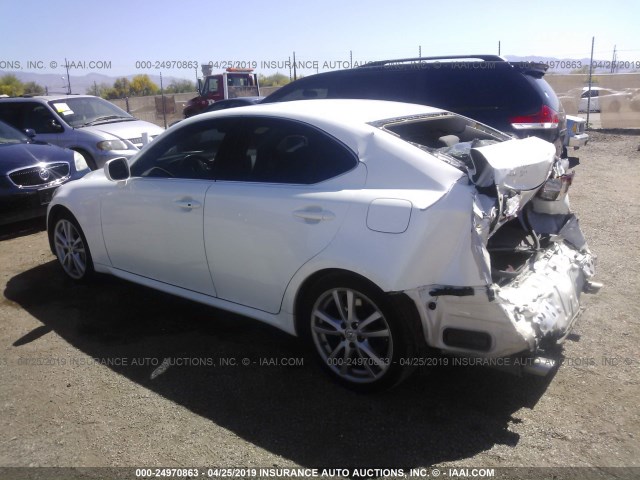 JTHBE262865009943 - 2006 LEXUS IS 350 WHITE photo 3