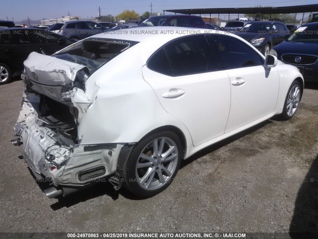 JTHBE262865009943 - 2006 LEXUS IS 350 WHITE photo 4