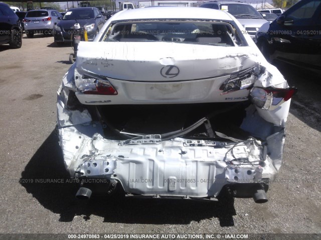 JTHBE262865009943 - 2006 LEXUS IS 350 WHITE photo 6