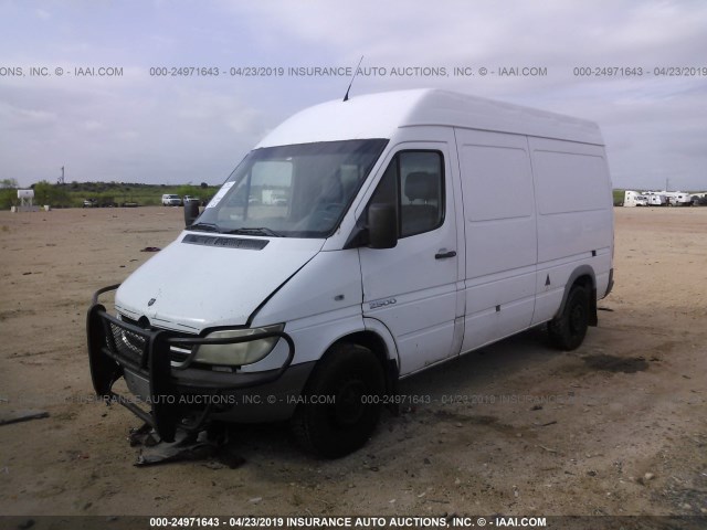 WD0PD644465917352 - 2006 DODGE SPRINTER 2500 WHITE photo 2