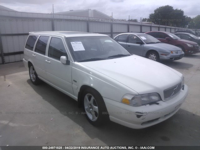 YV1LW537XW2403119 - 1998 VOLVO V70 T5 TURBO WHITE photo 1