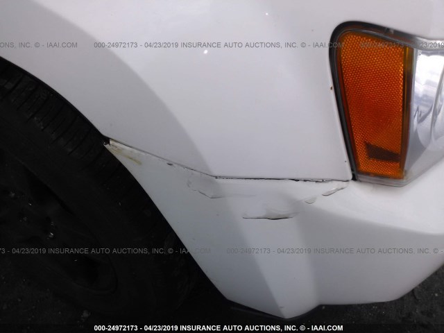 1J4HR48N75C504285 - 2005 JEEP GRAND CHEROKEE LAREDO/COLUMBIA/FREEDOM 白色 照片 6