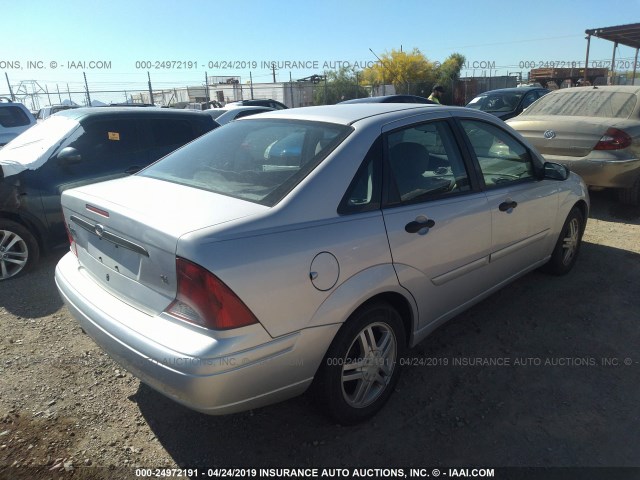 1FAFP34P83W199353 - 2003 FORD FOCUS SE/SE COMFORT/SE SPORT SILVER photo 4