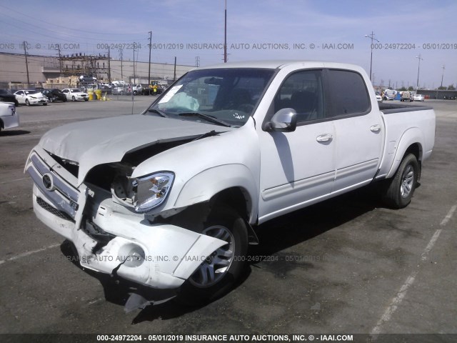 5TBET34154S447629 - 2004 TOYOTA TUNDRA DOUBLE CAB SR5 WHITE photo 2