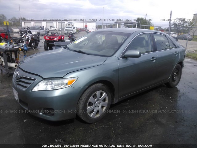 4T1BF3EK1AU526436 - 2010 TOYOTA CAMRY SE/LE/XLE GREEN photo 2