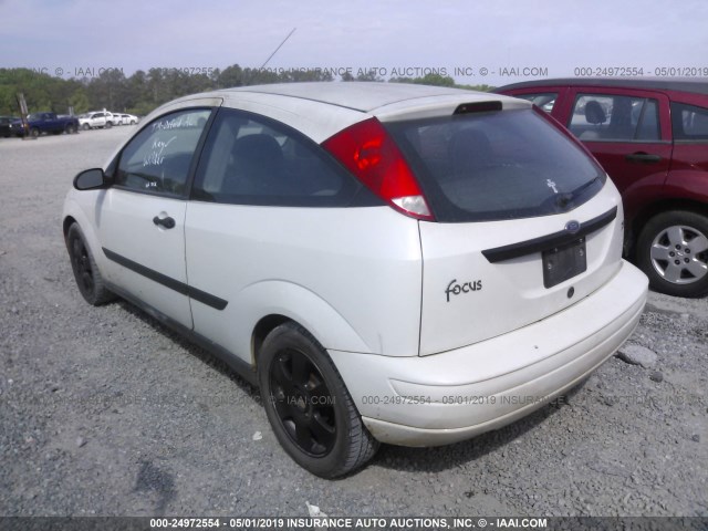 3FAHP31371R129370 - 2001 FORD FOCUS ZX3 WHITE photo 3