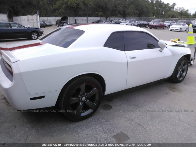 2C3CDYAGXDH737420 - 2013 DODGE CHALLENGER SXT WHITE photo 4