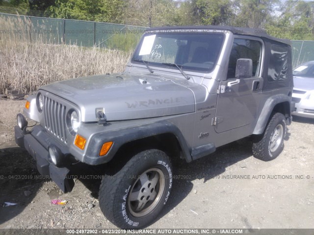 1J4FA49S0YP708202 - 2000 JEEP WRANGLER / TJ SPORT SILVER photo 2