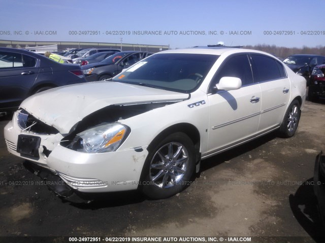 1G4HD57218U164708 - 2008 BUICK LUCERNE CXL WHITE photo 2