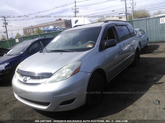 5TDZA23C96S580280 - 2006 TOYOTA SIENNA CE/LE SILVER photo 2