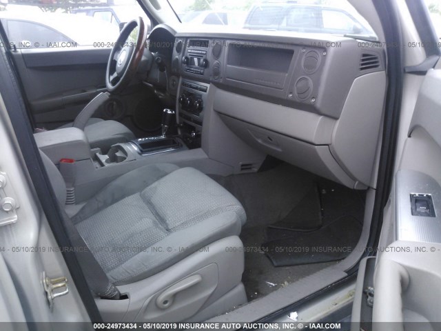 1J8HH48K47C518719 - 2007 JEEP COMMANDER Pewter photo 5