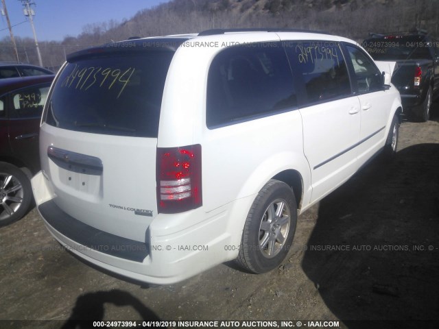 2A4RR5D13AR293097 - 2010 CHRYSLER TOWN & COUNTRY TOURING WHITE photo 4