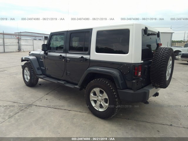 1C4BJWEGXHL620573 - 2017 JEEP WRANGLER UNLIMITE SAHARA GRAY photo 3