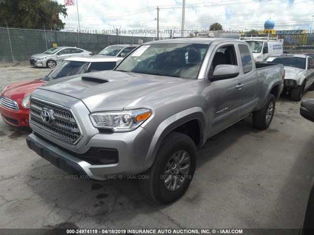 5TFRZ5CN0HX022231 - 2017 TOYOTA TACOMA SILVER photo 2