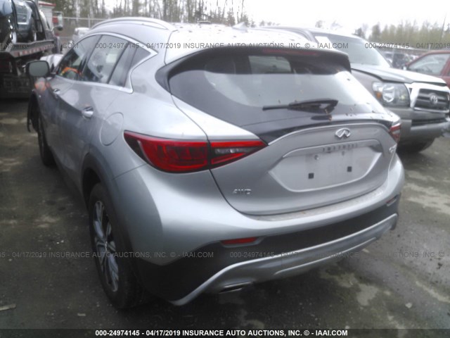 SJKCH5CR9HA022949 - 2017 INFINITI QX30 LUXURY/PREMIUM/SPORT SILVER photo 3