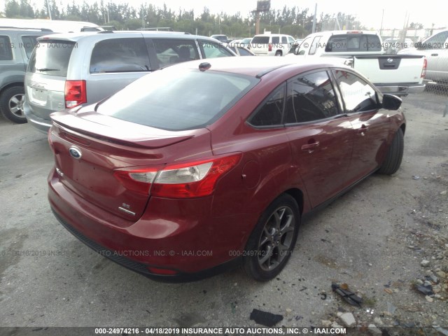 1FADP3F26DL379491 - 2013 FORD FOCUS RED photo 4