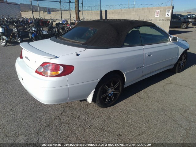 2T1FF28P42C599645 - 2002 TOYOTA CAMRY SOLARA SE/SLE WHITE photo 4