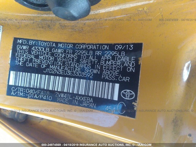 JTDZN3EU3E3303592 - 2014 TOYOTA PRIUS V YELLOW photo 9