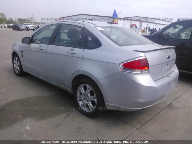 1FAHP35N08W180776 - 2008 FORD FOCUS SE/SEL/SES SILVER photo 3