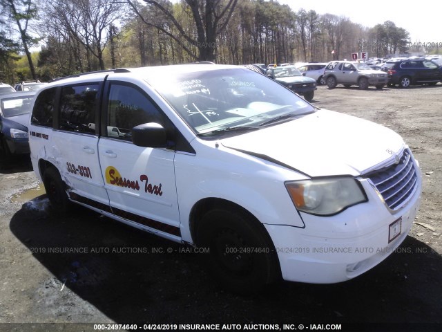 2A8HR44E39R571550 - 2009 CHRYSLER TOWN & COUNTRY LX WHITE photo 1