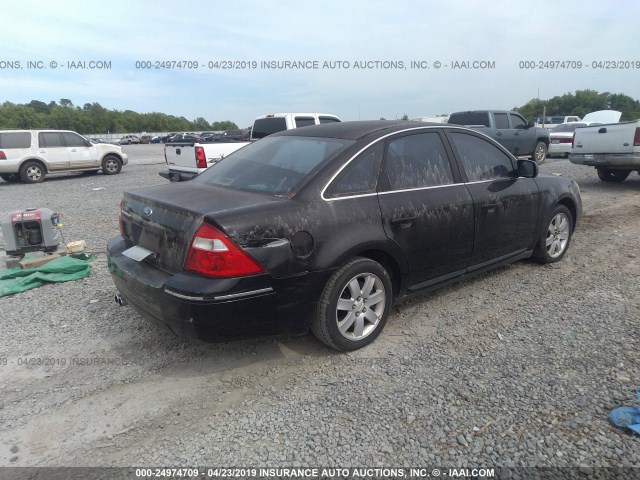 1FAFP23126G175961 - 2006 FORD FIVE HUNDRED SE BLACK photo 4