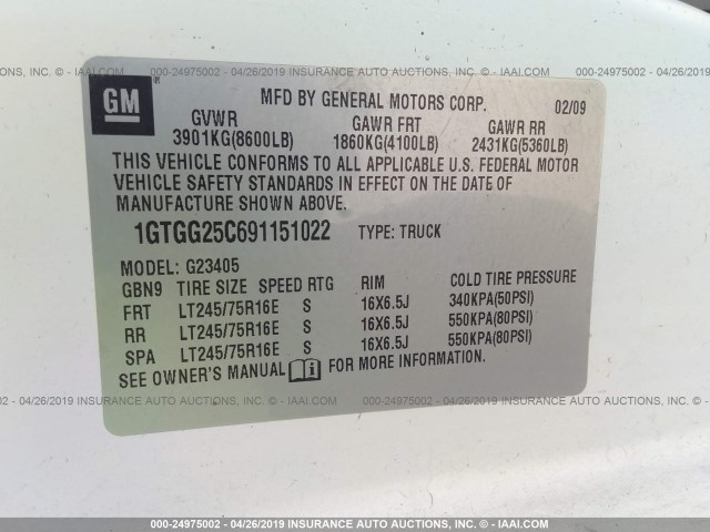 1GTGG25C691151022 - 2009 GMC SAVANA G2500 WHITE photo 9