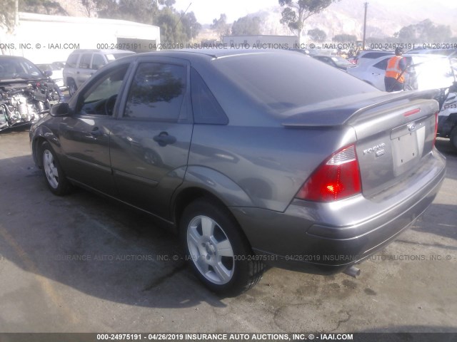 1FAFP34N87W326672 - 2007 FORD FOCUS ZX4/S/SE/SES GRAY photo 3