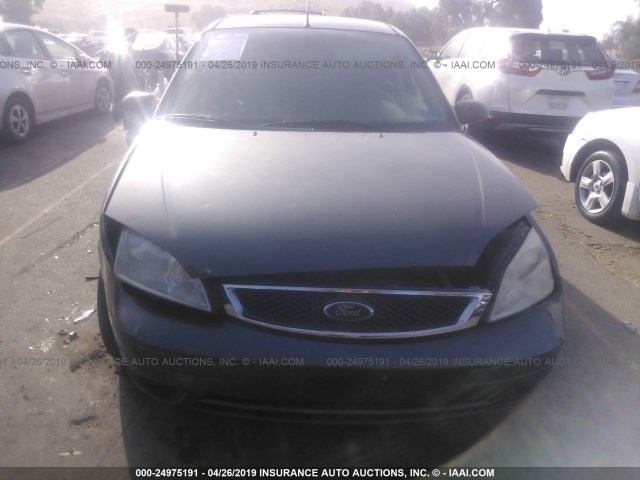 1FAFP34N87W326672 - 2007 FORD FOCUS ZX4/S/SE/SES GRAY photo 6