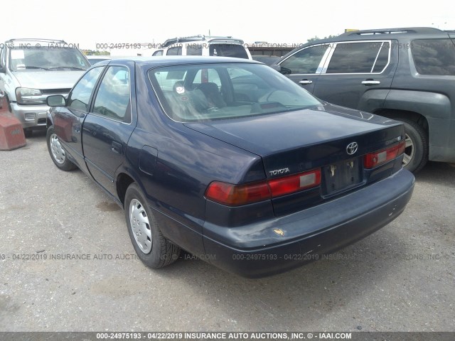 4T1BG22K7VU802796 - 1997 TOYOTA CAMRY CE/LE/XLE 蓝色 照片 3