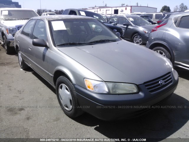JT2BG22K8V0057898 - 1997 TOYOTA CAMRY LE/XLE Bej foto 1