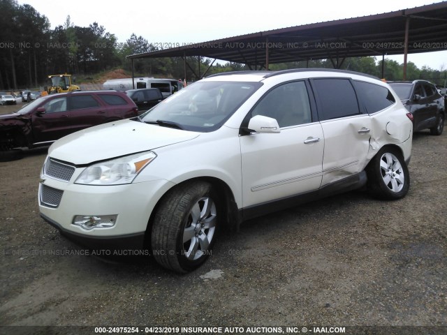 1GNKRLED2CJ180650 - 2012 CHEVROLET TRAVERSE LTZ WHITE photo 2