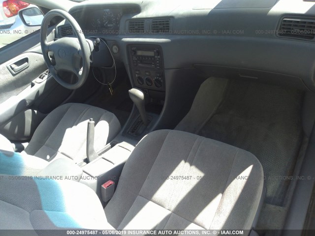 4T1BG22K9YU709069 - 2000 TOYOTA CAMRY CE/LE/XLE 银色 照片 5