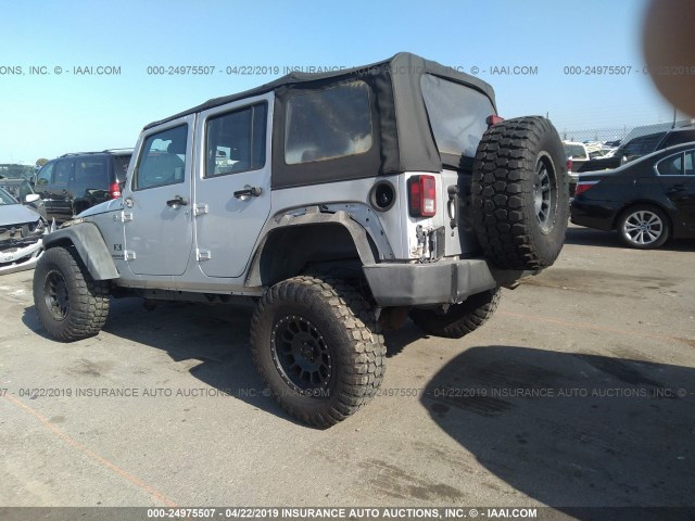 1J4GA39179L771439 - 2009 JEEP WRANGLER UNLIMITED X SILVER photo 3