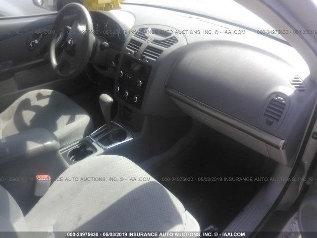 1G1ZS58F98F129590 - 2008 CHEVROLET MALIBU LS SILVER photo 5