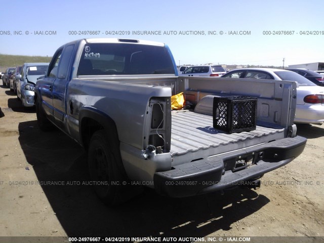 2GCEC19V431134861 - 2003 CHEVROLET SILVERADO C1500 GRAY photo 3