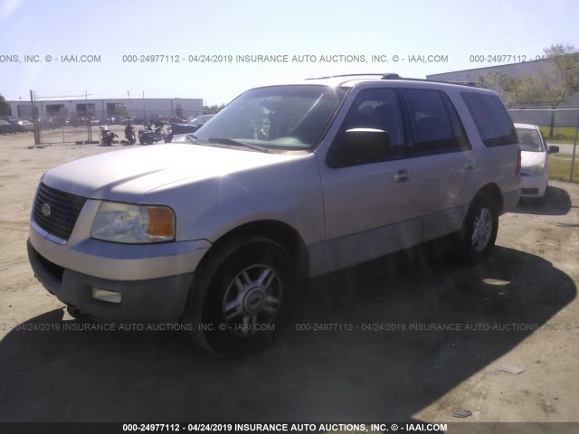 1FMPU16L33LB21341 - 2003 FORD EXPEDITION XLT SILVER photo 2