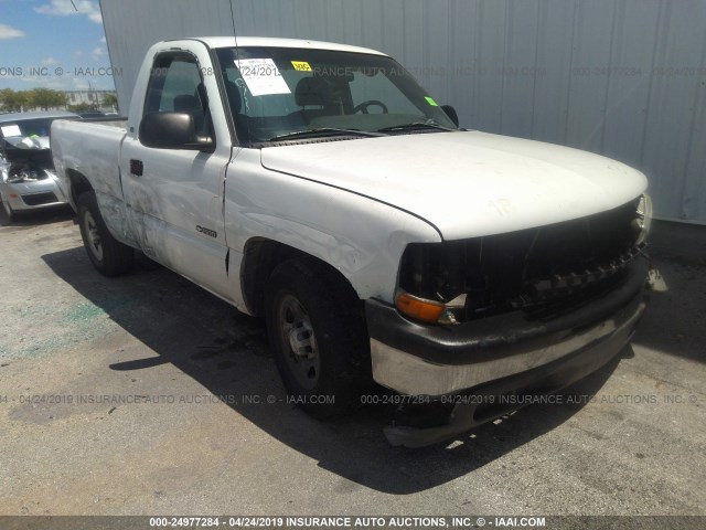 1GCEC14V92Z265667 - 2002 CHEVROLET SILVERADO C1500 WHITE photo 1