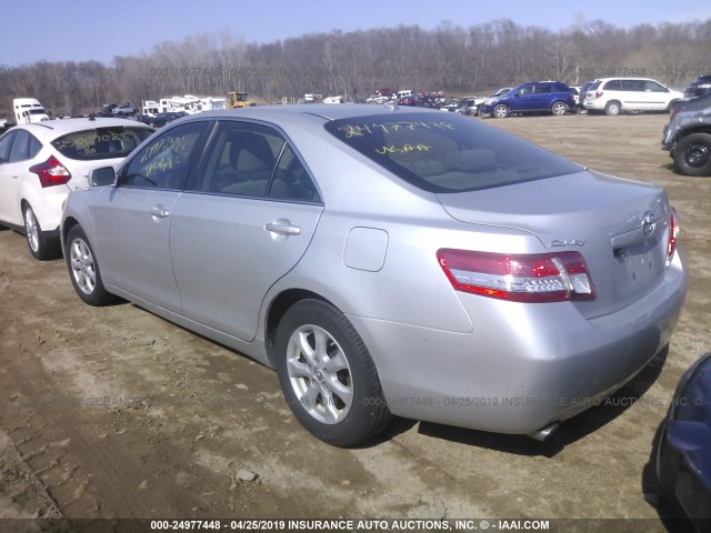 4T1BK3EK2BU622492 - 2011 TOYOTA CAMRY SE/LE/XLE 银色 照片 3