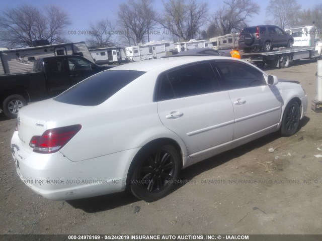 4T1BK36B07U241357 - 2007 TOYOTA AVALON XL/XLS/TOURING/LIMITED WHITE photo 4