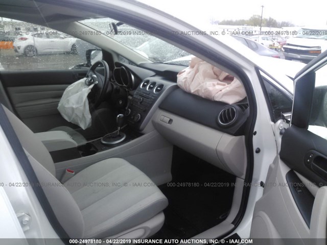 JM3ER2WM6A0317226 - 2010 MAZDA CX-7 WHITE photo 5