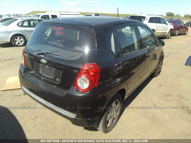 KL1TD66E39B647265 - 2009 CHEVROLET AVEO LS/LT BLACK photo 4